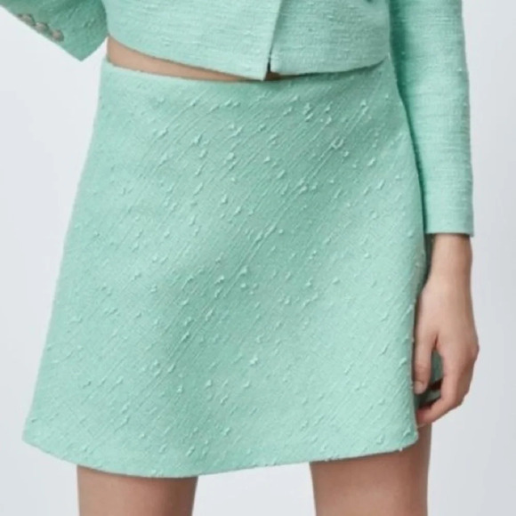 Zara Dresses & Skirts - ZARA Textured Mini Skirt in‎ Aquamarine